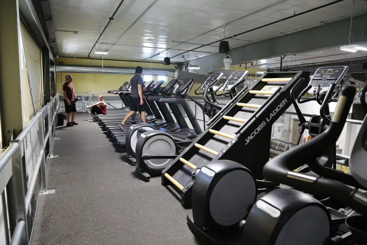 Stepmills and cardio equipment